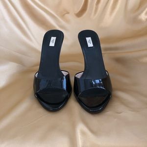 Black patent leather 4” heels size US 8 EU 38